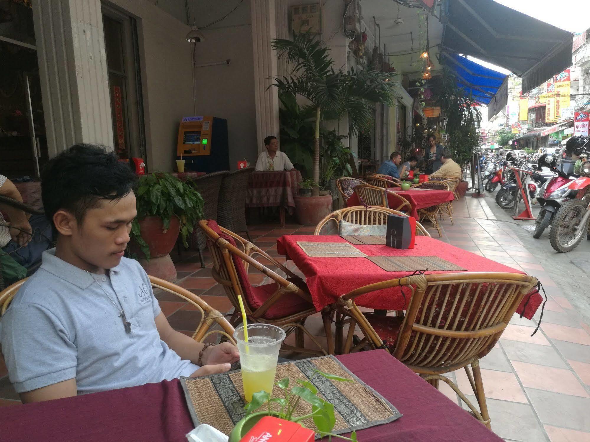 Mama'S Villa Phnom Penh Ngoại thất bức ảnh